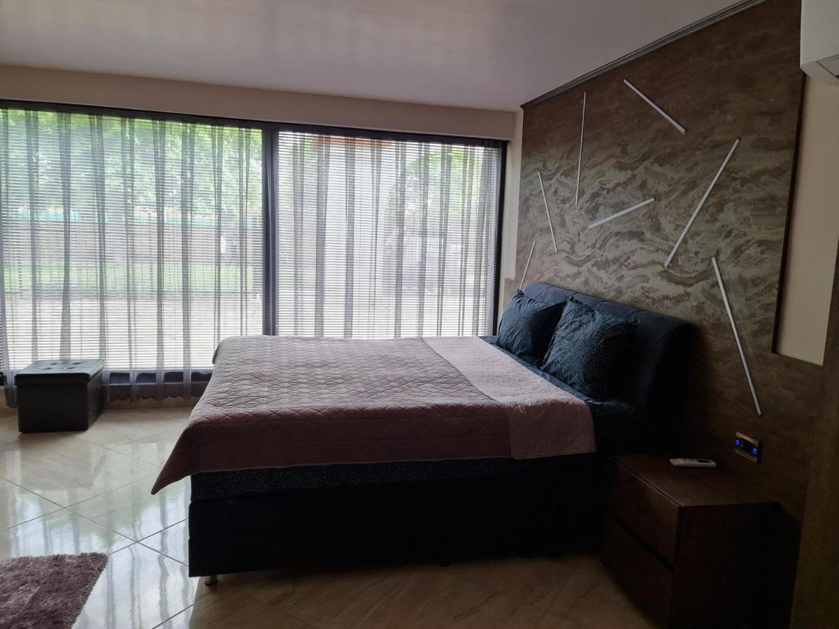 Grande Spa Deluxe Studios Szliven Kültér fotó